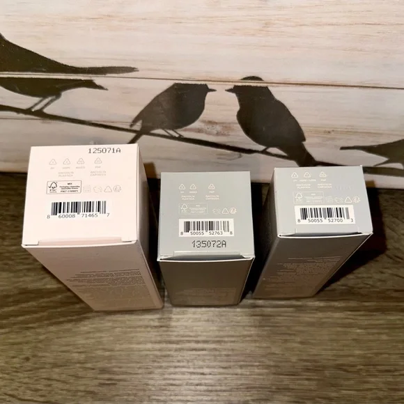 NEW RHODE 3 Piece Skincare Bundle with Travel Pouch - Picture 5 of 10